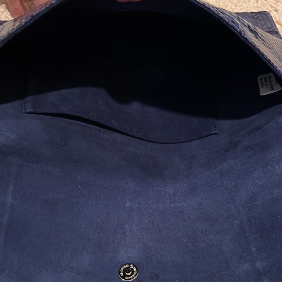 Pantera Snakeskin Clutch - Picture 4 of 4